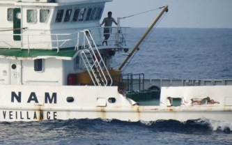 タイ在留ベトナム人、母国の海と島に向かう - ảnh 1