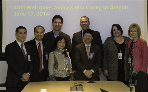 ナイキ社とインテル社、越で投資生産を拡大する - ảnh 1