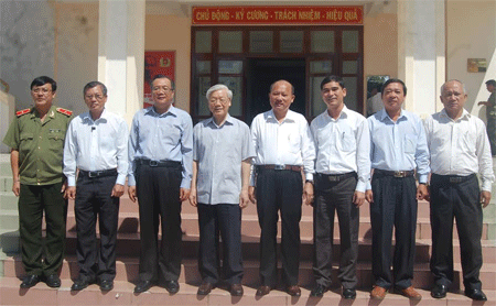 チョン党書記長、ビントァン省の指導部と会合 - ảnh 1