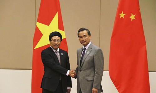 ミン副首相兼外相、中国外相と会見 - ảnh 1