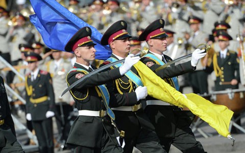 ラヴロフ外相、「ロシア兵士がウクライナに入っている」との説を否定 - ảnh 1