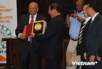 民族委員会代表団、南アフリカを訪問 - ảnh 1