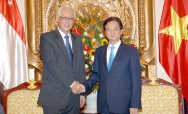 ズン首相、シンガポール元首相と会見 - ảnh 1