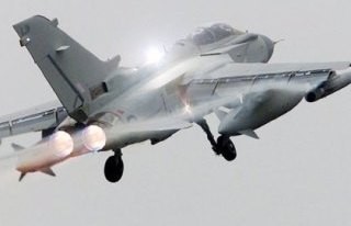 英の空爆承認「心から歓迎」＝米 - ảnh 1