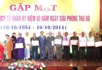 ハノイの歴史の証人との懇親会 - ảnh 1