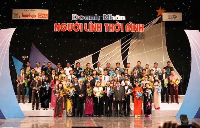 「ベトナム実業家の日」にあたり様々な記念活動 - ảnh 1