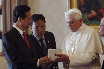 ズン首相、バチカン市国を訪問 - ảnh 1