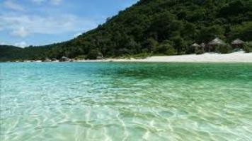 イタリアの日刊紙、ベトナムの砂浜をたたえる - ảnh 1