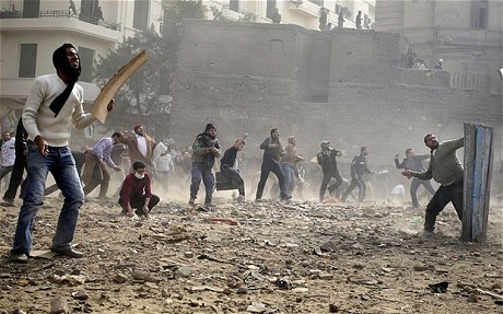 エジプトで警察とモルシ派が衝突、少なくとも4人が死亡 - ảnh 1