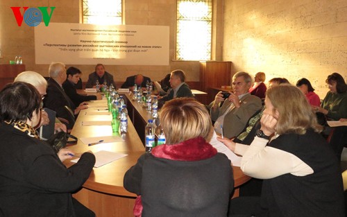 「越露関係発展の展望」シンポ - ảnh 1