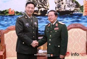 ティ国防副大臣、中国の広西チワン族自治区軍区司令官と会見 - ảnh 1