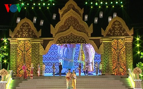 南部クメール族の文化スポーツ観光祭りが終える - ảnh 1