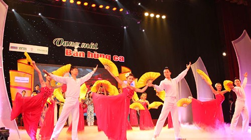 「永遠に響く英雄の歌」第5回芸術交流会 - ảnh 1