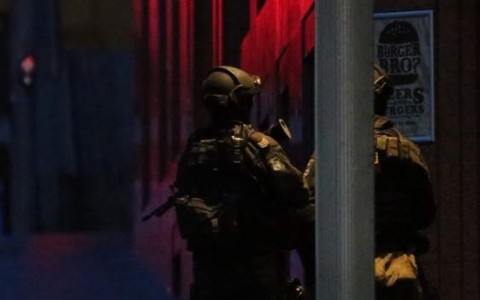 豪シドニーのカフェで人質事件 - ảnh 1