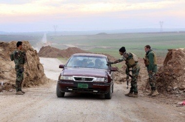 イラク 政府軍など「イスラム国」へ攻撃 - ảnh 1