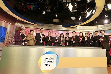 フン国会議長、ＶＴＶにテトの挨拶を行う - ảnh 1