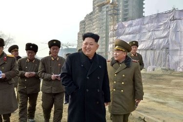 金第一書記、韓国・延坪島砲撃部隊を視察で満足 - ảnh 1