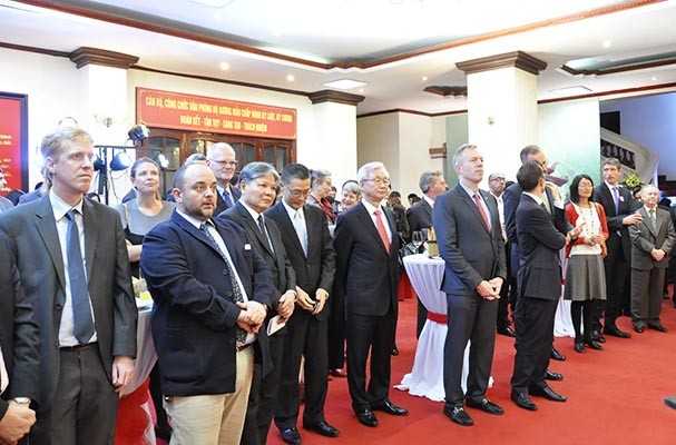 クオン司法大臣、各国の大使、代理大使、外国支援者と会合 - ảnh 1