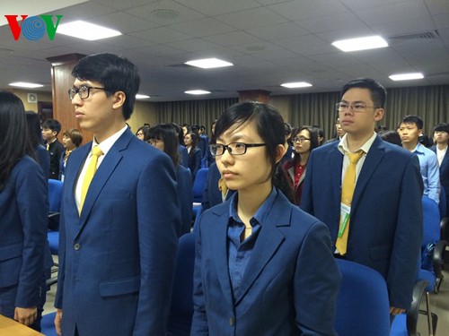 第132回IPU総会を支援したボランティアを表彰 - ảnh 1