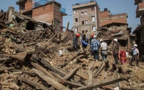 ネパール大地震の死者、7600人超 - ảnh 1