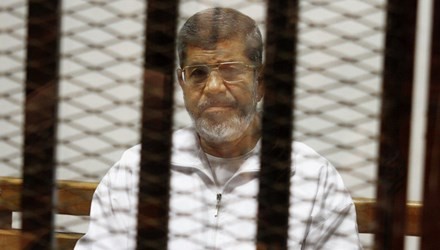 エジプトのムルシ元大統領、脱獄の罪で死刑判決 - ảnh 1
