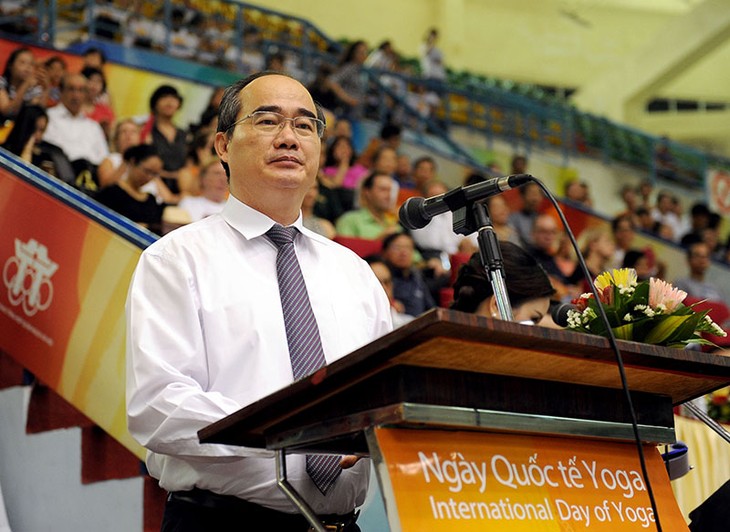 ベトナムでの「ヨガの国際デー」 - ảnh 1