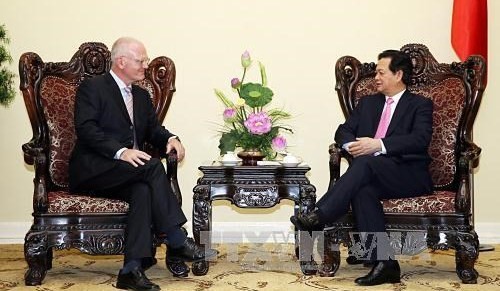 ズン首相、駐越ＥＵ大使と会合 - ảnh 1