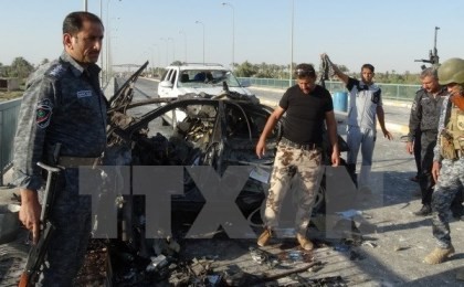 イラク 市場で車爆発 ３０人以上死亡 - ảnh 1