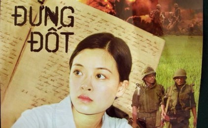 8月革命を祝う映画上映イベント始まる - ảnh 1