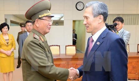 韓国大統領 朝鮮半島の平和発展の転機に - ảnh 1