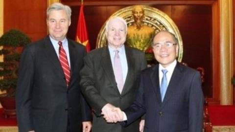 フン国会議長、第4回国会議長会議に臨む - ảnh 1