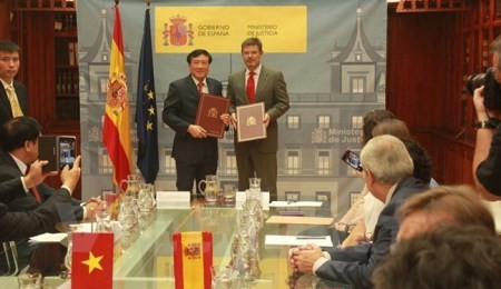 ベトナムとスペイン、刑事に関する共助協定に調印 - ảnh 1