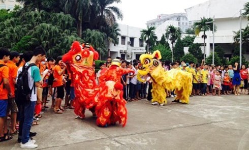 中秋節を祝う様々な活動 - ảnh 1