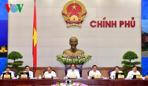 9月の政府月例会議が行なわれる - ảnh 1