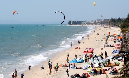 ビントァン省の観光の日20周年記念式典 - ảnh 1