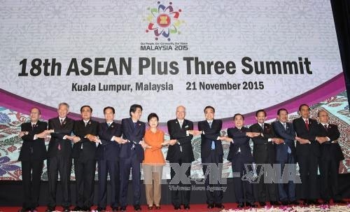 李克強首相、第18回ASEANプラス３首脳会議に出席 - ảnh 1