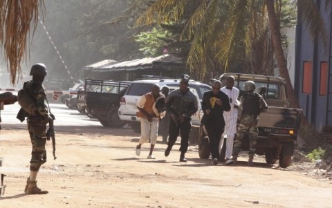 マリのホテル襲撃 アルカイダ系組織に焦りか - ảnh 1