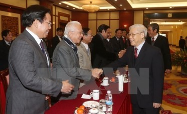  チョン書記長、知識人らと懇親 - ảnh 1