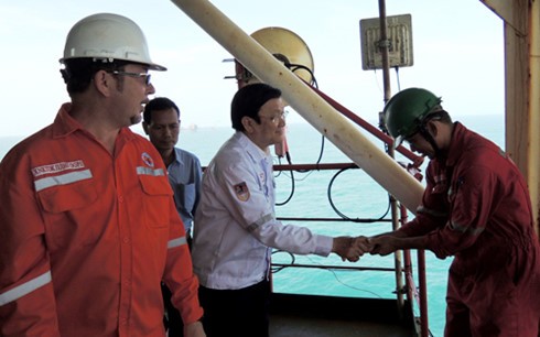 サン主席、ベトソペトロ社を訪問 - ảnh 1