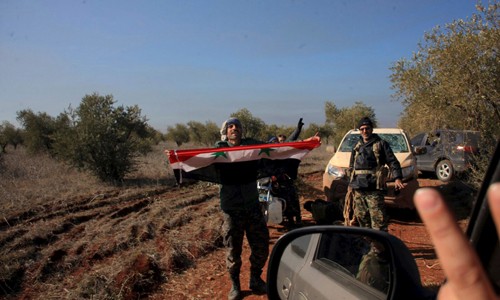 シリア政府が拘束者「皆殺し」　国連委「人道に対する罪」と非難 - ảnh 1