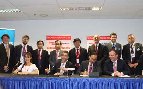  シンガポール・エアショー 2016で、ベトジェットエアは巨額の契約を締結 - ảnh 1