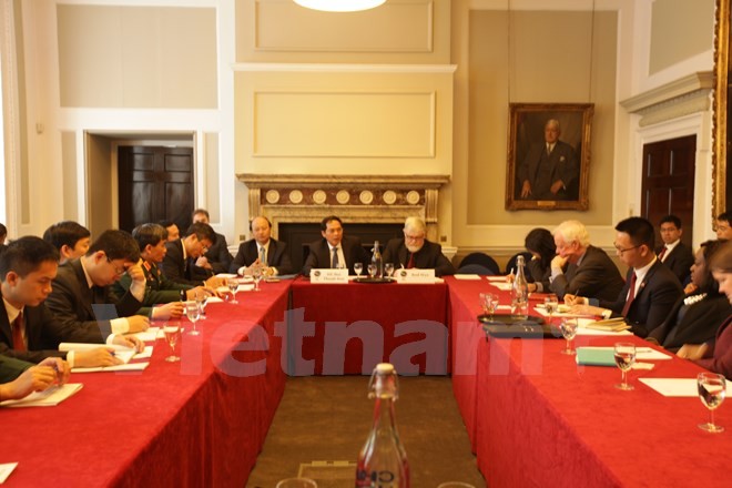 ベトナム、国際社会への参入を重視 - ảnh 1