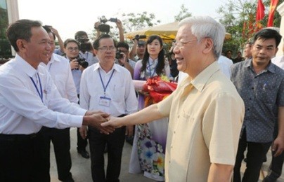 チョン書記長、南部ロンアン省を訪れる - ảnh 1