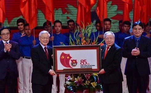 ホー共産青年同盟設立85周年記念式典 - ảnh 1