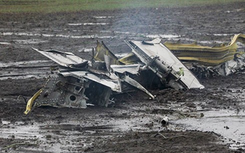 ロシア南部の旅客機墜落、「誤操縦が原因」と航空当局が発表 - ảnh 1