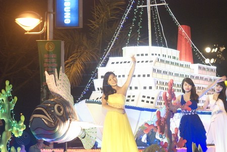 4連休はどこも観光客で満杯 - ảnh 1