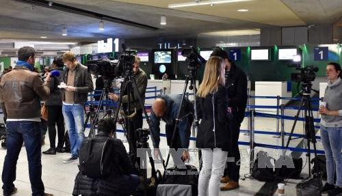 パリ発のエジプト航空機消息絶つ  - ảnh 1