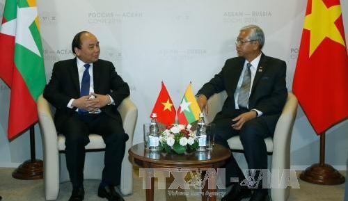 フック首相、ＡＳＥＡＮ加盟諸国の指導者と個別会見 - ảnh 1
