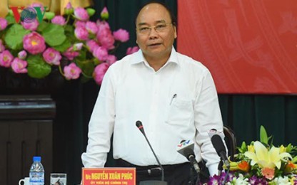 フック首相、ナムディン省の新農村を視察 - ảnh 1