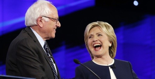 アメリカ大統領選「クリントン氏に投票」とサンダース氏、支持表明はせず - ảnh 1